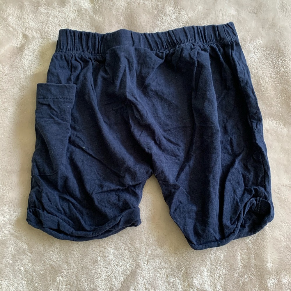 H&M 9 to 12 month navy lightweight shorts - Picture 3 of 4